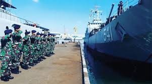 TNI AL Kerahkan Sejumlah Kapal Perang Bantu Cari Sriwijaya Air