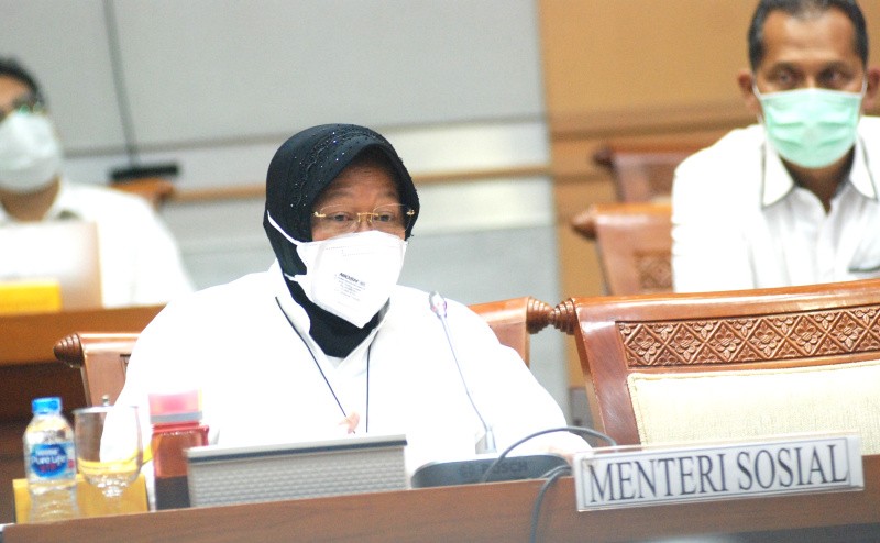 Mensos Risma Raker Pertama Di DPR