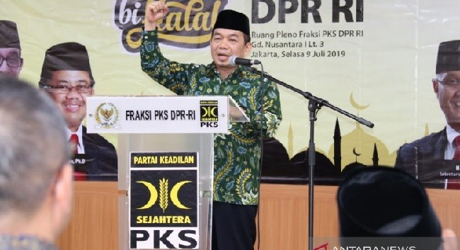 Bantu Korban Bencana, Fraksi PKS Potong Gaji Anggota