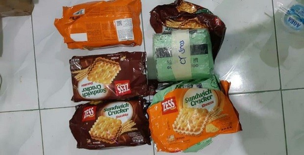 Bakal Dijual Mahal, Bungkus Biskuit Ini Ternyata Berisi 10 Kilo Sabu