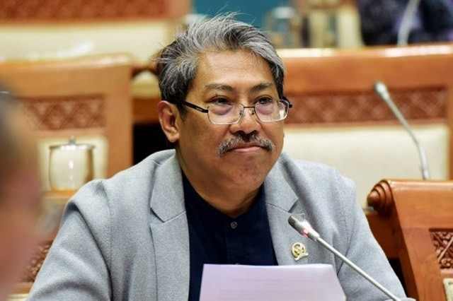 PKS: Pemerintah Perlu Bantu PLN Renegosiasi Persentase TOP