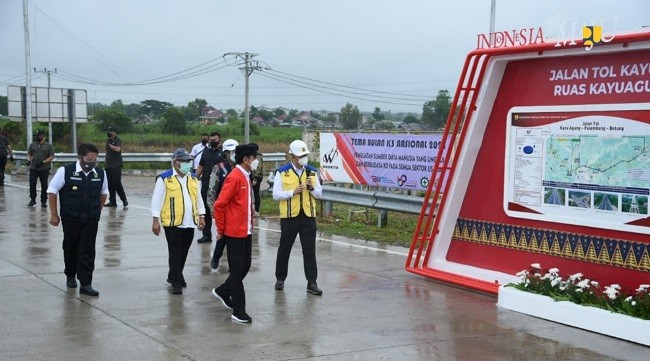 Jokowi: Distribusi Logistik Akan Efisien dengan Adanya Tol Kayu Agung-Palembang