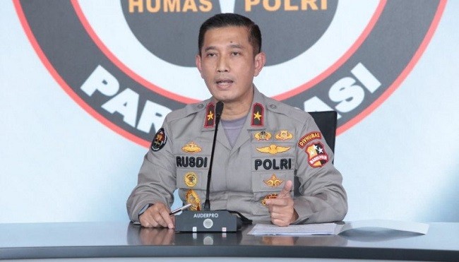 Ambroncius Nababan Ditahan di Rutan Bareskrim Selama 20 Hari ke Depan