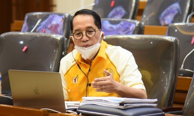 Di Tengah Ancaman Gagal Panen karena Banjir, DPR Minta Bulog Terbuka Soal Stok Beras 