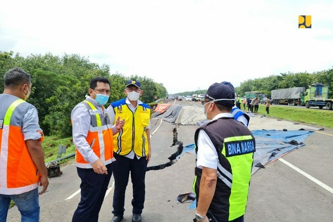 PUPR Bersama BUJT Percepat Penanganan Tol Cipali yang Ambles