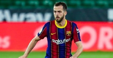 Jarang Dimainkan Oleh Koeman, Pjanic Ngambek?