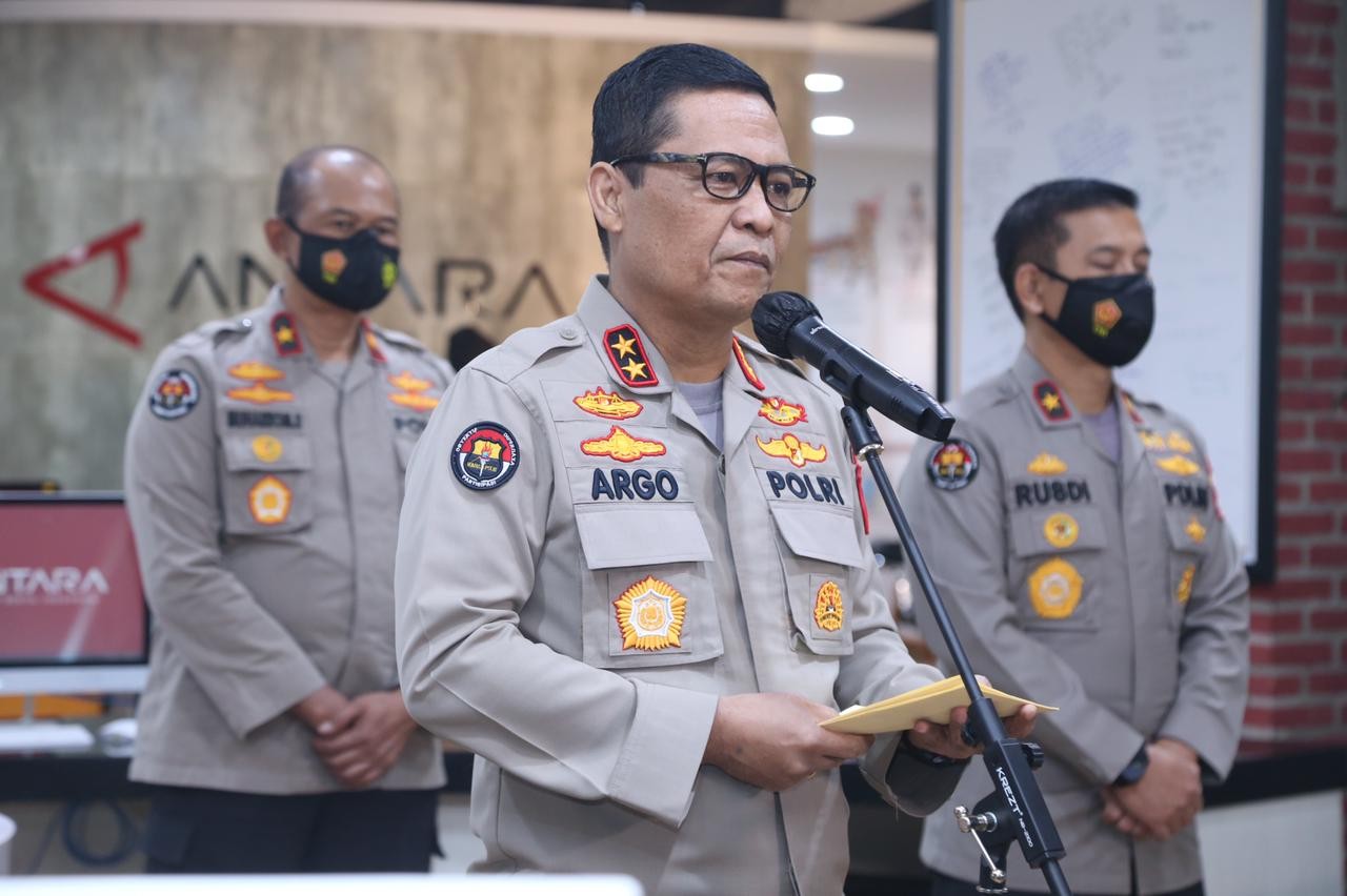 Sempat Kabur, Polri Tangkap WNA Rusia Buronan Interpol