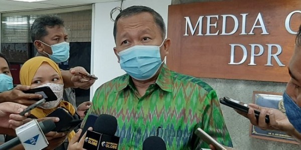 Dianggap Paling Tahu Kebutuhan, DPR Usul KPK Inisiasi Revisi UU KPK
