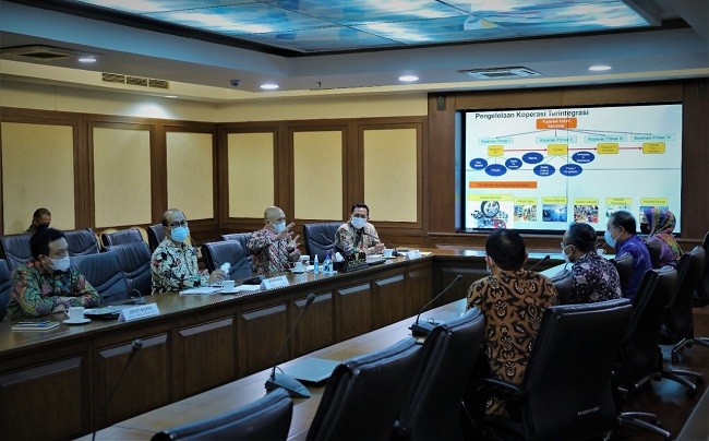 Peran Koperasi dan UMKM dalam Rantai Pasok Industri Manufaktur Diminta Ditingkatkan Lagi