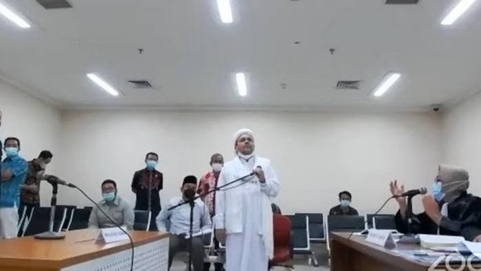 Sidang Perdana Offline, Rizieq Shihab Bantah 10 Tuduhan JPU