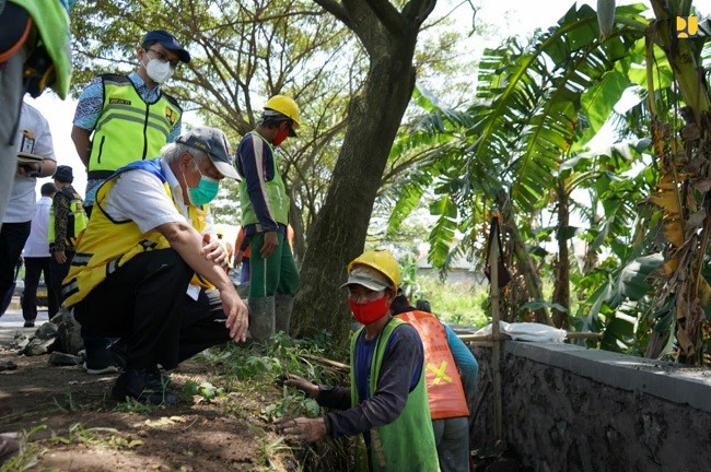 Program Padat Karya Jalan dan Jembatan Pantura Libatkan Warga Setempat
