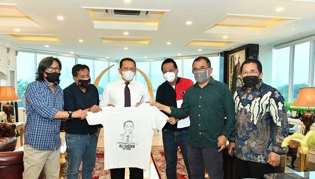 Terima Tim Produksi Film 'Ali Sadikin The Movie', Bamsoet Harap Bisa Tayang Tahun Depan
