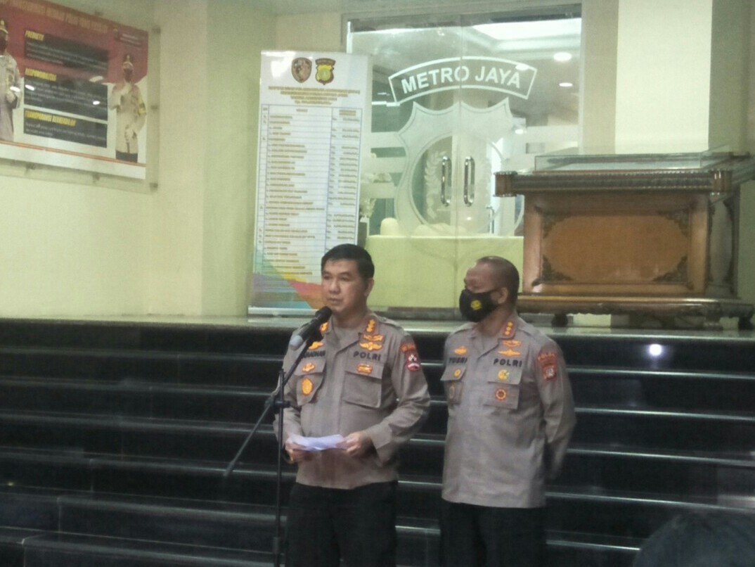 Usai Penangkapan Munarman, Polisi Temukan Tabung Berisi Bahan Peledak di Petamburan
