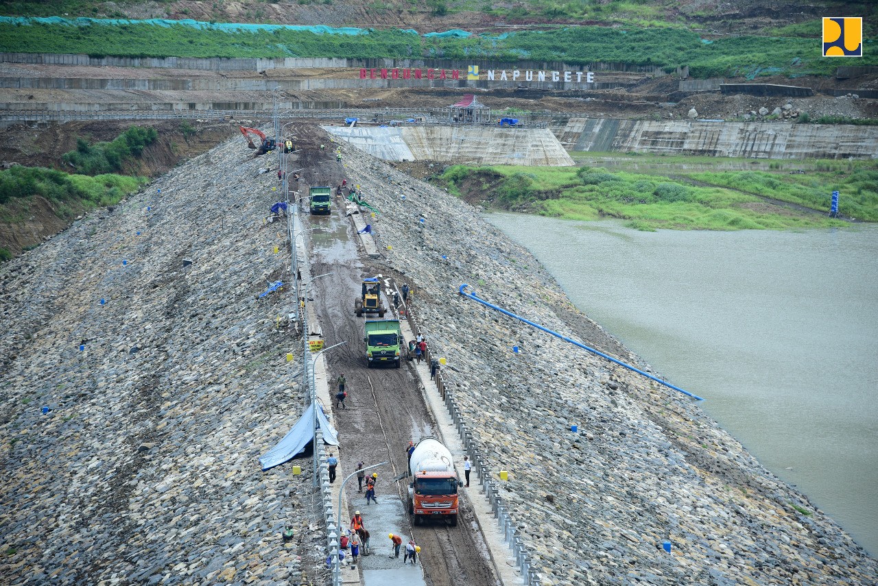 Jamin Ketahanan Pangan di NTT, PUPR Bangun Jaringan Irigasi