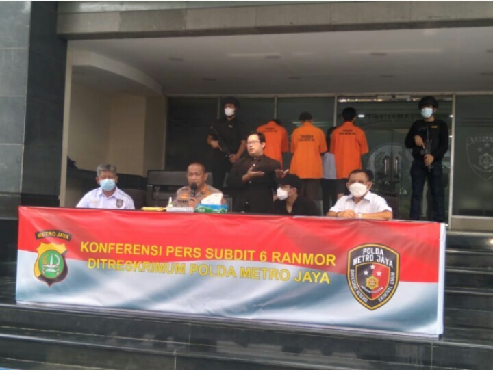 Muda dan Berbahaya, Seorang Wanita Jadi Otak Pencurian 50 Mobil Sewaan