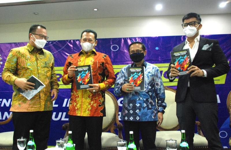 Buku Bamsoet " Cegah Negara Tanpa Arah "