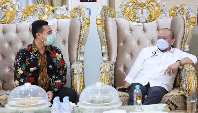 Ketua DPD RI Terima Aspirasi Bupati dan Guru Honorer di Pangkep
