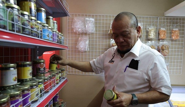 Ketua DPD RI Harap Pelaku Usaha Ultra Mikro Naik Kelas dengan Rumah UMi 