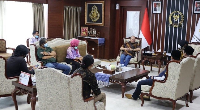Bertemu Komunitas Budaya Jawa Barat, LaNyalla Tegaskan Pentingnya Dialog Pecahkan Masalah Bangsa