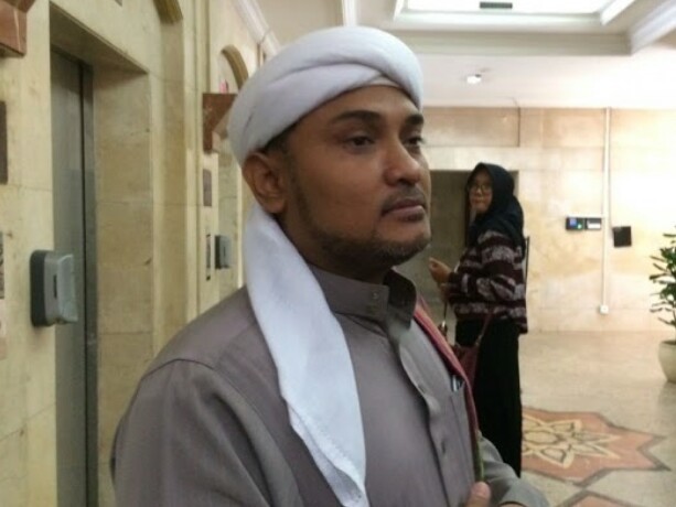 Jemaah Haji Batal Berangkat, Novel PA 212: Menterinya Tak Jelas Latar Belakang Pendidikan Agamanya