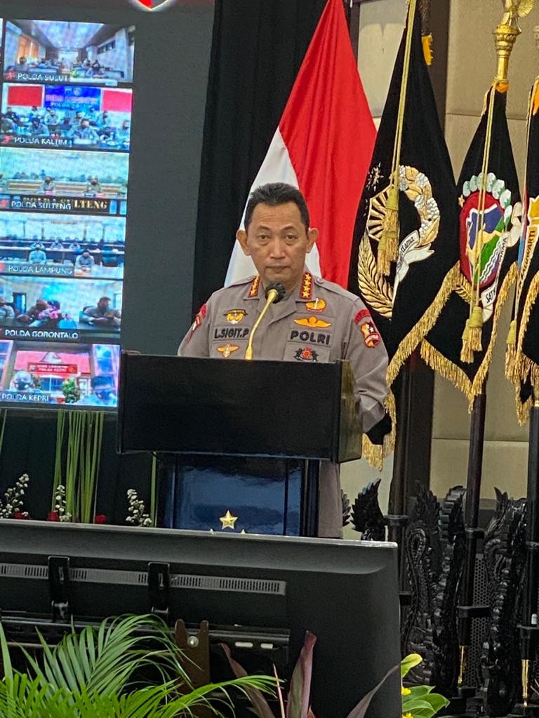 Masuk Zona Kuning, Kapolri Minta Perkuat Pos PPKM Mikro di Lamongan