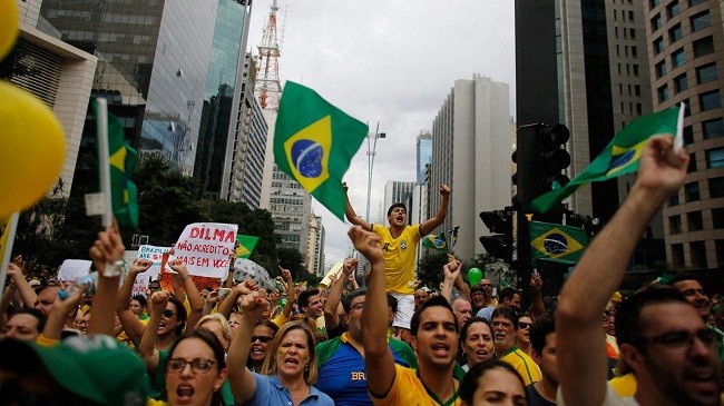 Ribuan Warga Brasil Demo Desak Presiden Jair Bolsonaro Mundur