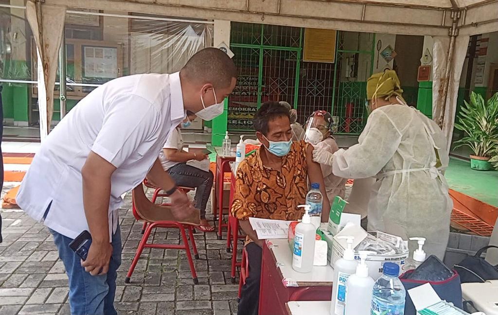 Percepat Pemberian Vaksin, NasDem Gelar Vaksinasi Keliling