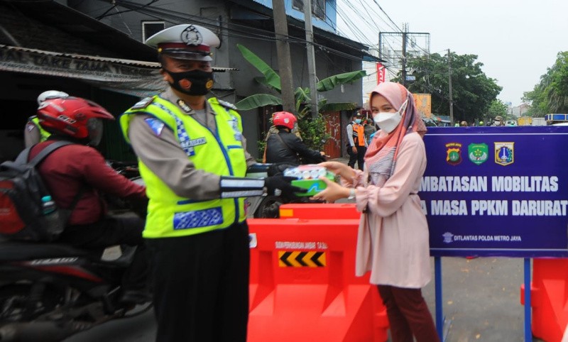 BTN Peduli Keselamatan Petugas PPKM