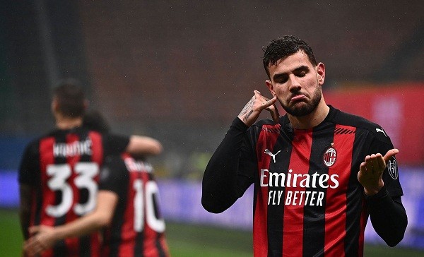 Langkah PSG Boyong Theo Hernandez Bakal Sulit