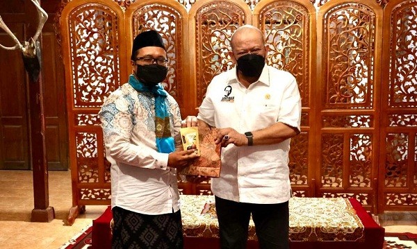 La Nyalla Apresiasi PP Ar-Rohman Berdayakan Masyarakat di Masa Pandemi