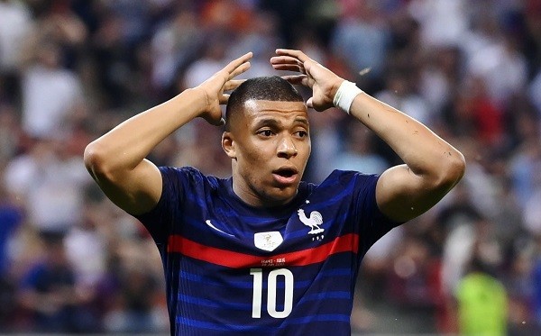 Messi ke PSG, Bagaimana Nasib Mbappe? 
