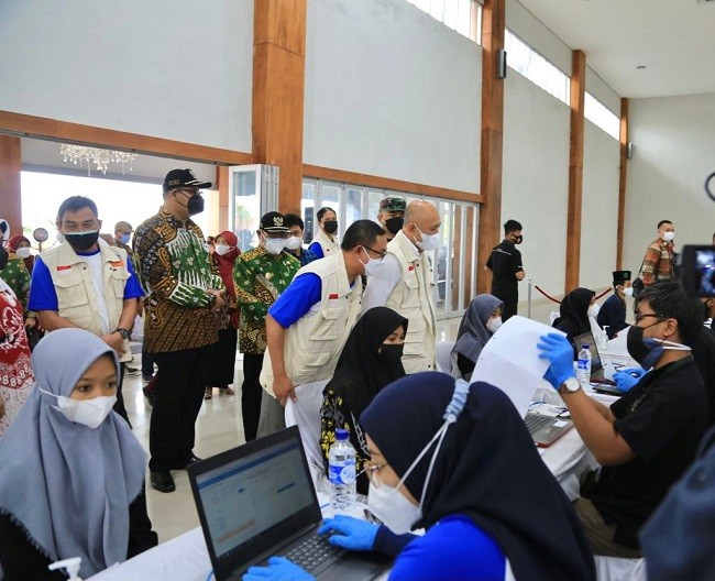 LPDB Bersama BMT Beringharjo Gelar Vaksinasi Massal Bagi Seribu Pelaku UMKM 