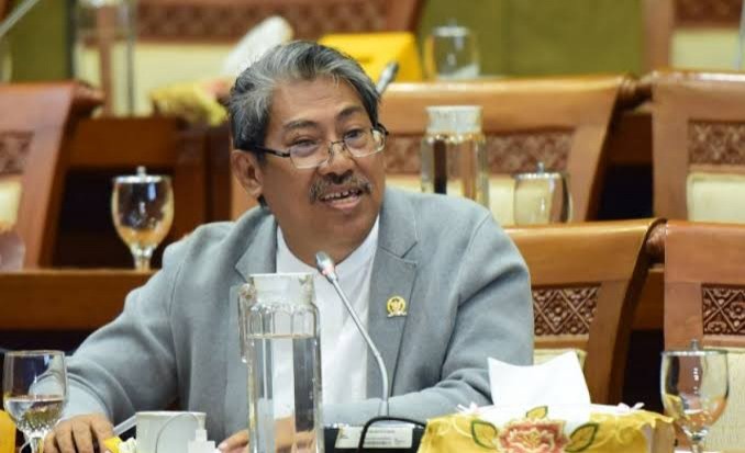 PLN Harus Sehat, Tapi Jangan Korbankan Rakyat dengan Kenaikan TDL