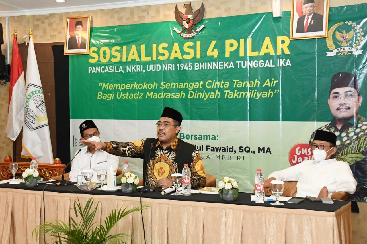 Gus Jazil Ungkap Pentingnya Peran Guru Diniyah dalam Pembangunan Bangsa