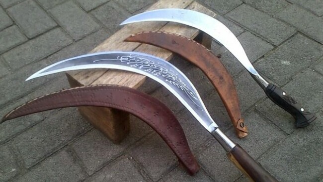 Asyik Tenteng Celurit Bakal Tawuran, Pemuda di Ciracas Ditangkap Polisi