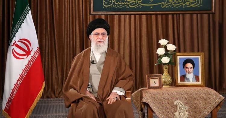 Ayatullah Khamenei: Meski Lama Diblokade AS, Iran Miliki Senjata Hebat