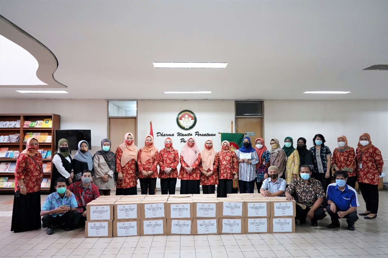 Gelar Baksos, DWP Kemenkop: Semoga Ini Jadi Pemantik Kepedulian Pada Sesama