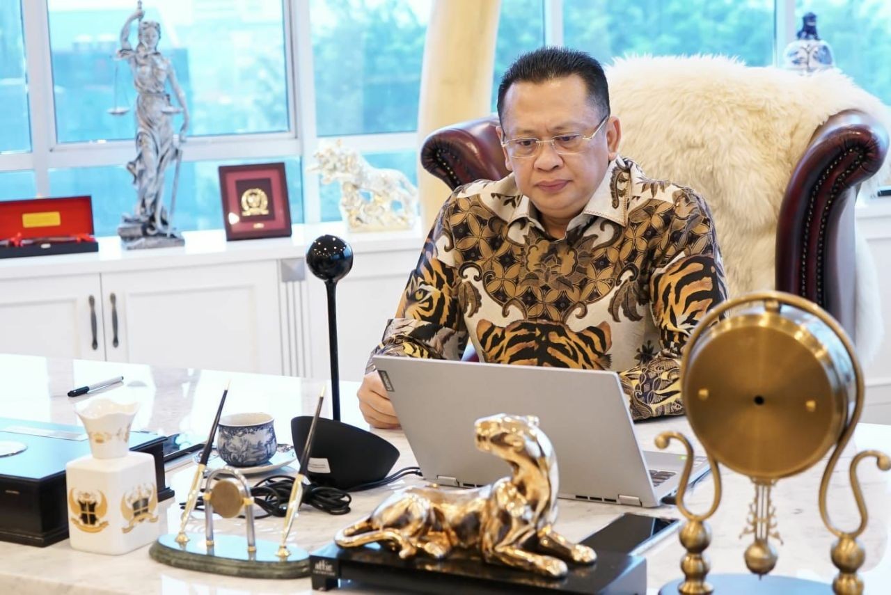 Mendorong Pemulihan Daerah Dengan Endapan Dana Pemda