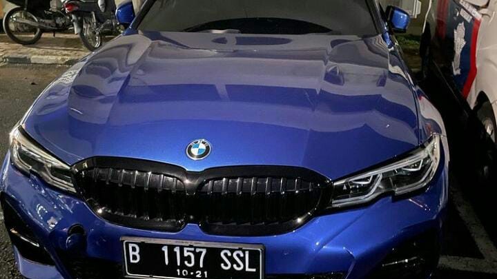 BMW Tabrak Petugas Saat Crowd Free Night, Satu Polisi Masuk Rumah Sakit