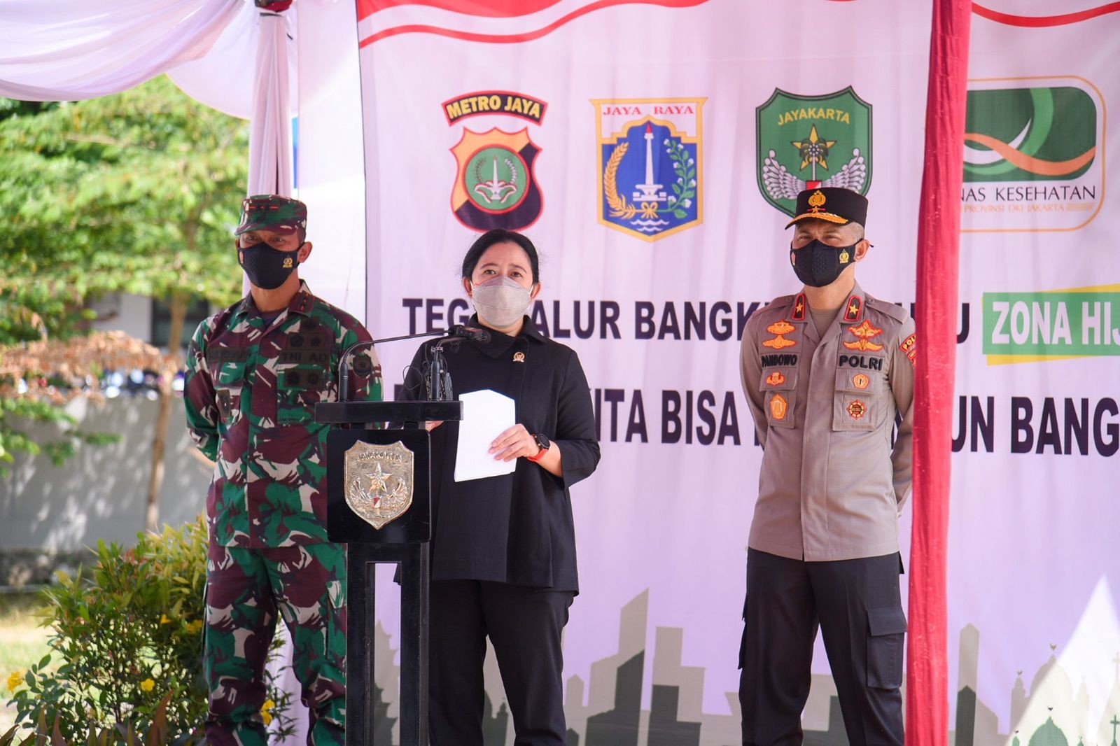 Puan Dukung Polri Jerat Lintah Darat Online Sampai ke Bosnya