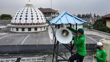 Disorot Media Asing, Kemenag: Azan Itu Panggilan Salat