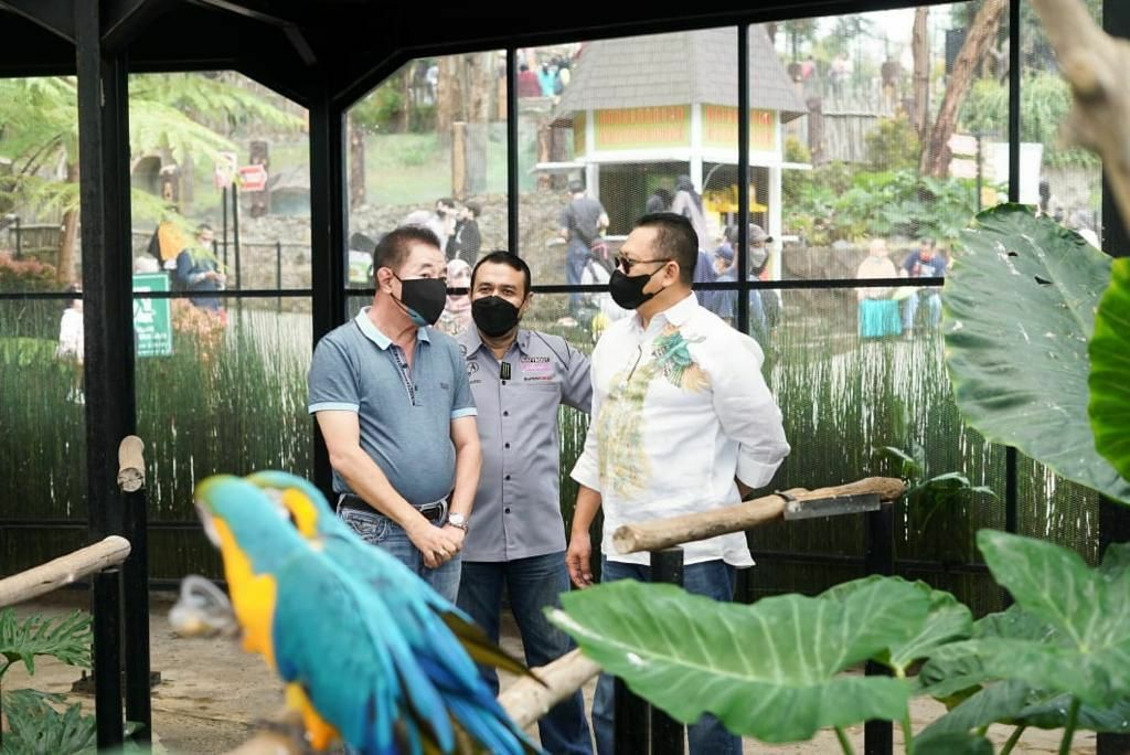 Kunjungi Lembang Park and Zoo, Bamsoet Ajak Masyarakat Bantu Pelestarian Satwa