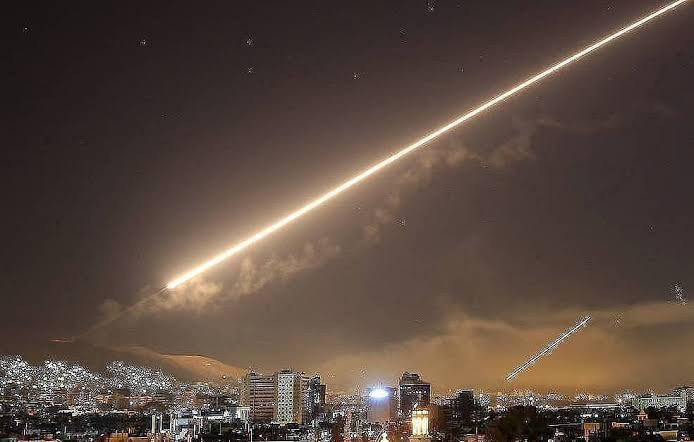 Israel Lancarkan Serangan Rudal ke Damaskus, Sebagian Berhasil Dirontokkan
