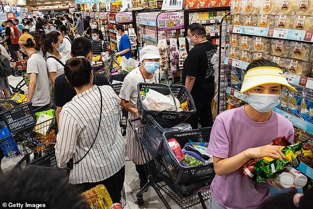 Kembali Lockdown, Warga China Kembali Timbun Kebutuhan Sehari-hari