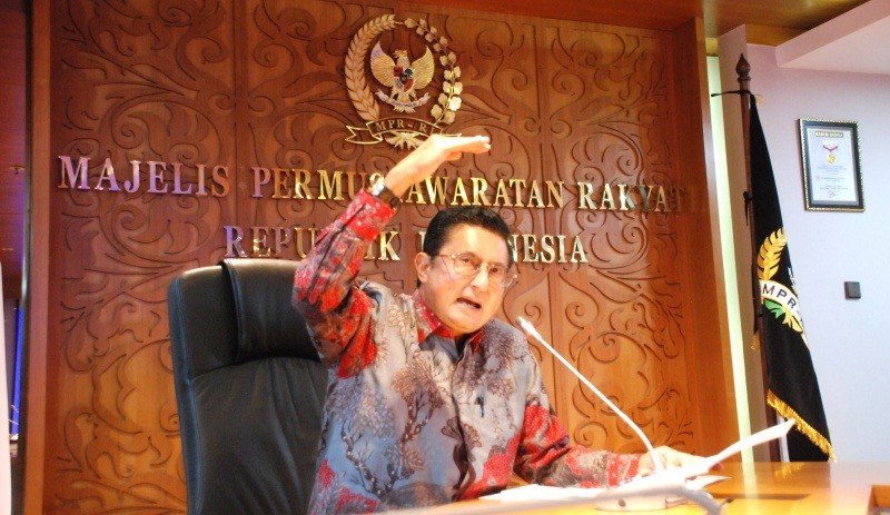 Pimpinan MPR Minta Presiden Jokowi Copot Sri Mulyani