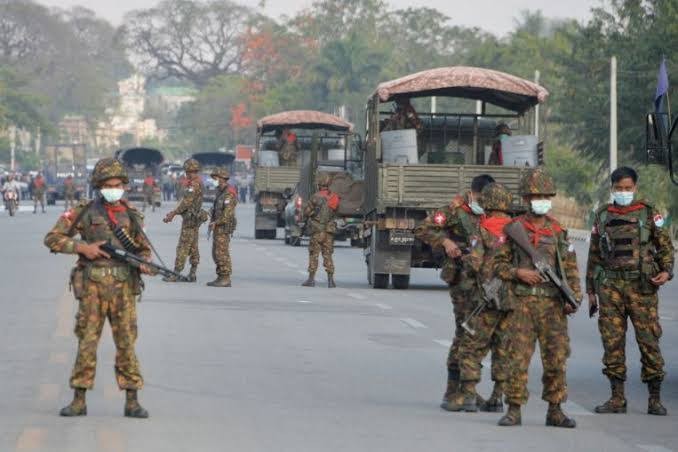 Junta Militer Myanmar Dilaporkan Bakar Sebelas Warga Hingga Tewas