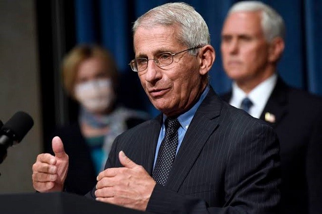 Fauci Sebut Vaksin Khusus Varian Omicron Belum Diperlukan
