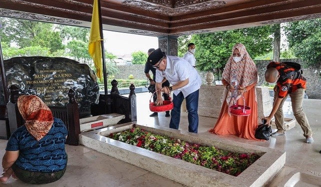 Reses di Jawa Timur, LaNyalla Ziarah ke Makam Bung Karno