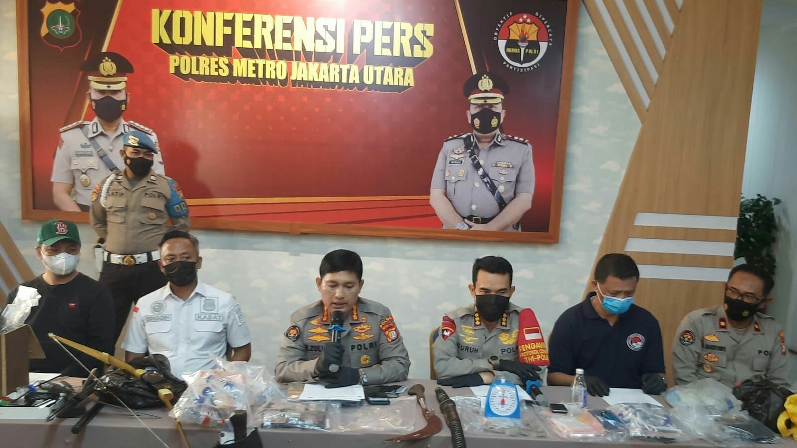 Gerebek Kampung Bahari, Polisi Amankan 27 Tersangka dan Puluhan Paket Narkoba