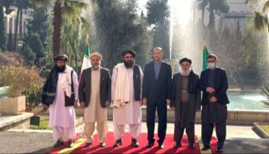 Di Iran, Menlu Taliban Bahas Pemberantasan ISIS